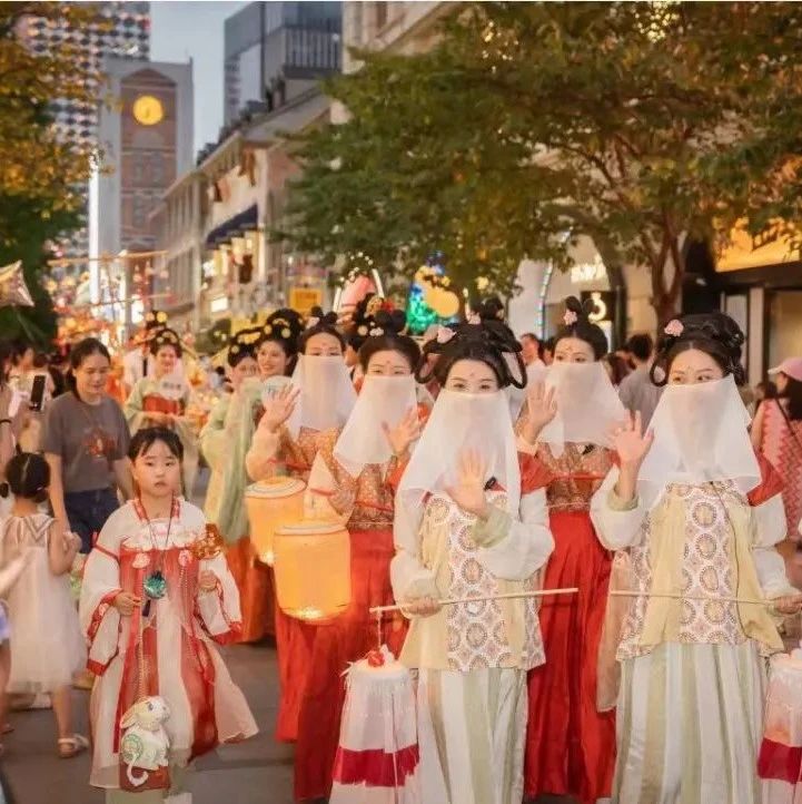 萬人圍觀！格樂利雅中秋國風市集5城同開